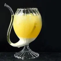 لیوان نی نوش
